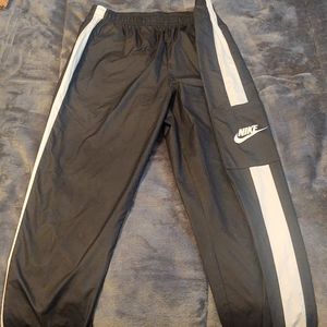 Nike windbreaker pant